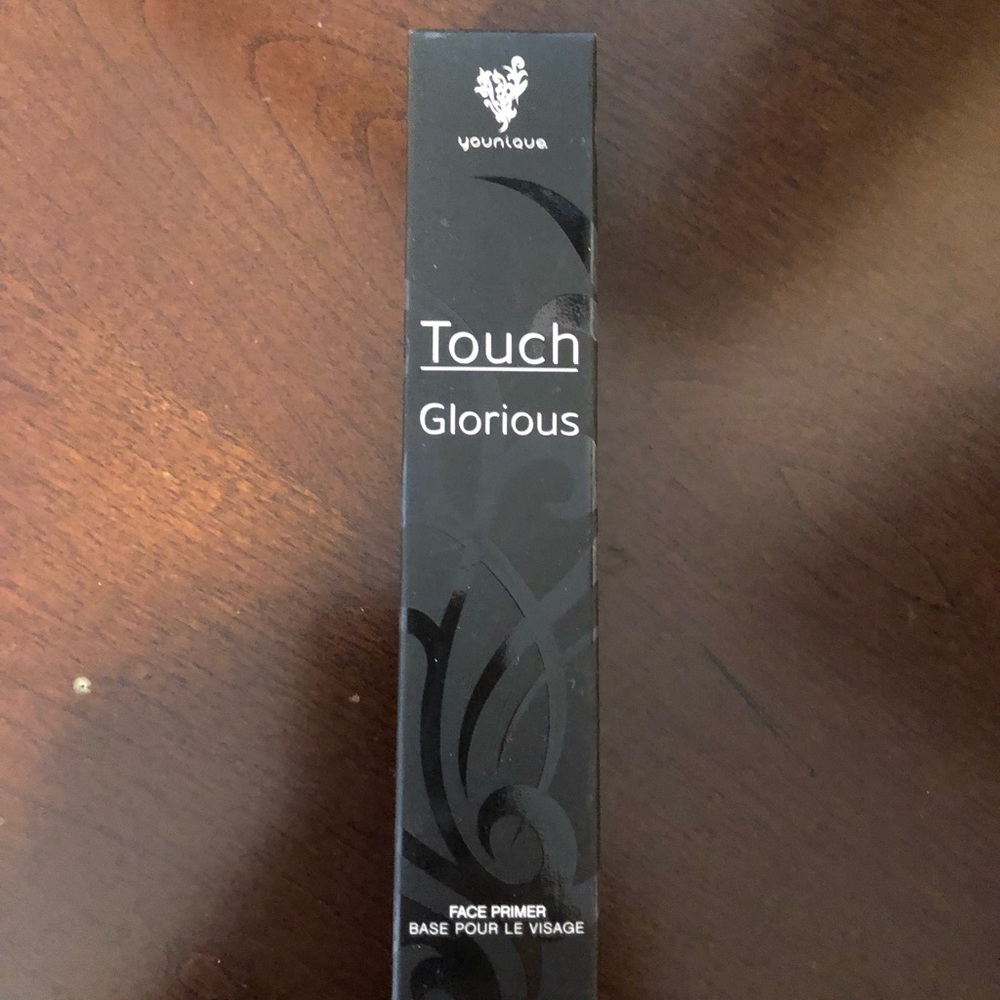 Younique face primer